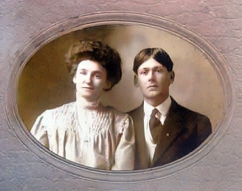 Ethel and Albert L Dowling circa 1909">